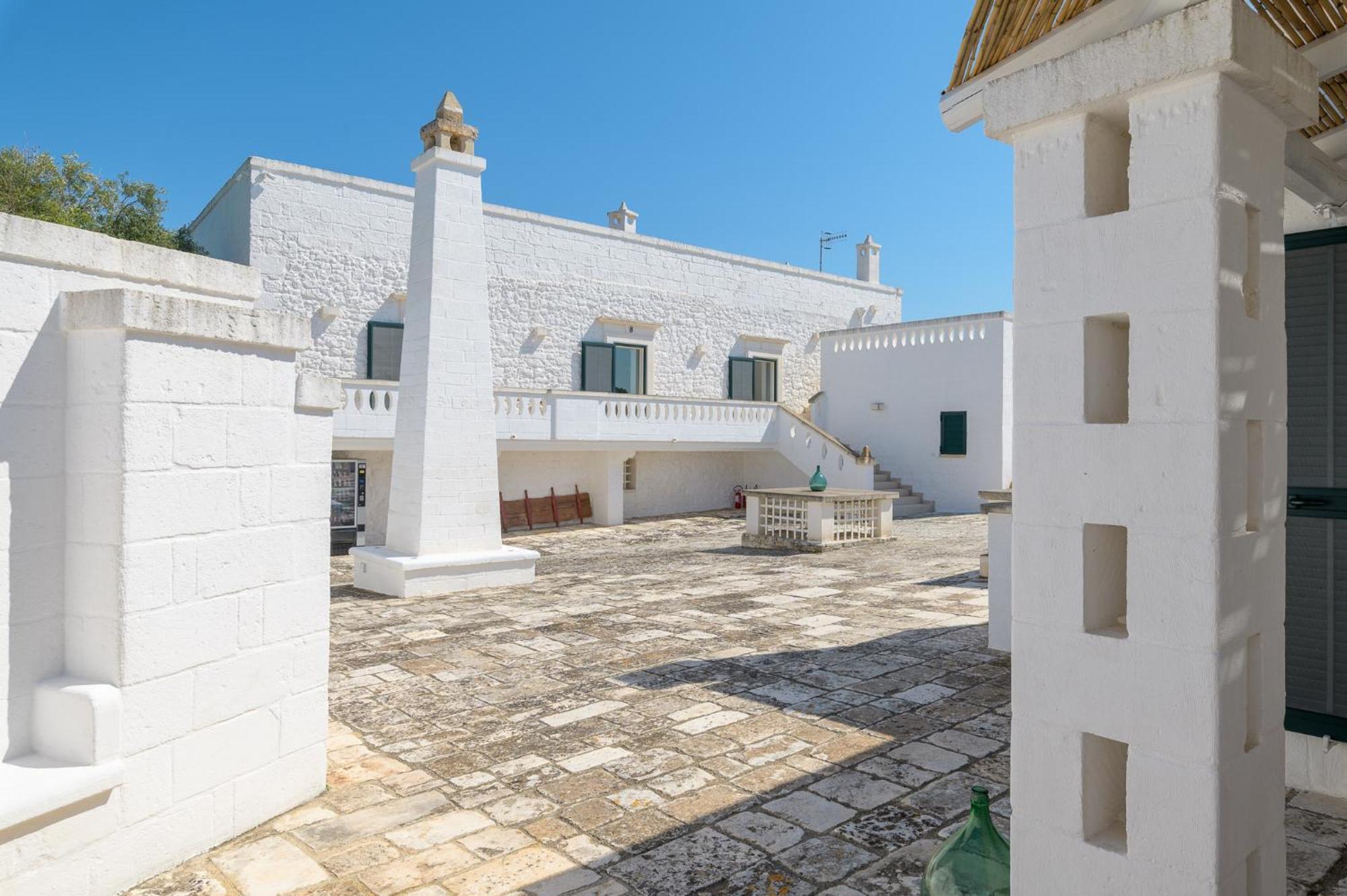 Masseria Abadia Uno Ostuni Exteriör bild